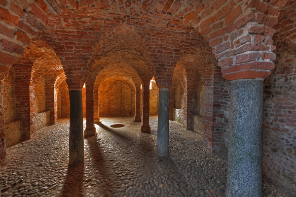 Abbazia San Pietro cripta - Breme